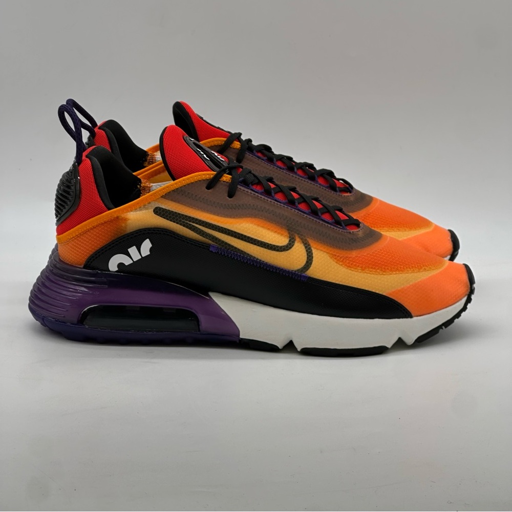Nike Air Max 2090 Magma Sneakers. Size 13.